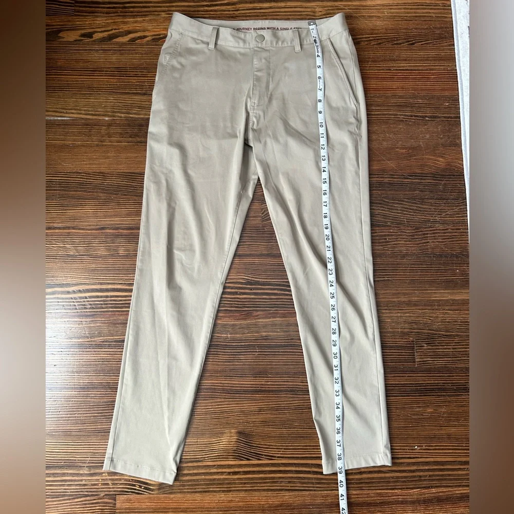 Rhone commuter size 31 men’s Tan Pants - Picture 4 of 8